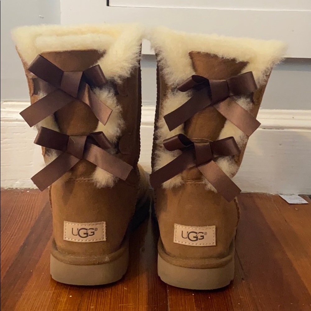UGGS